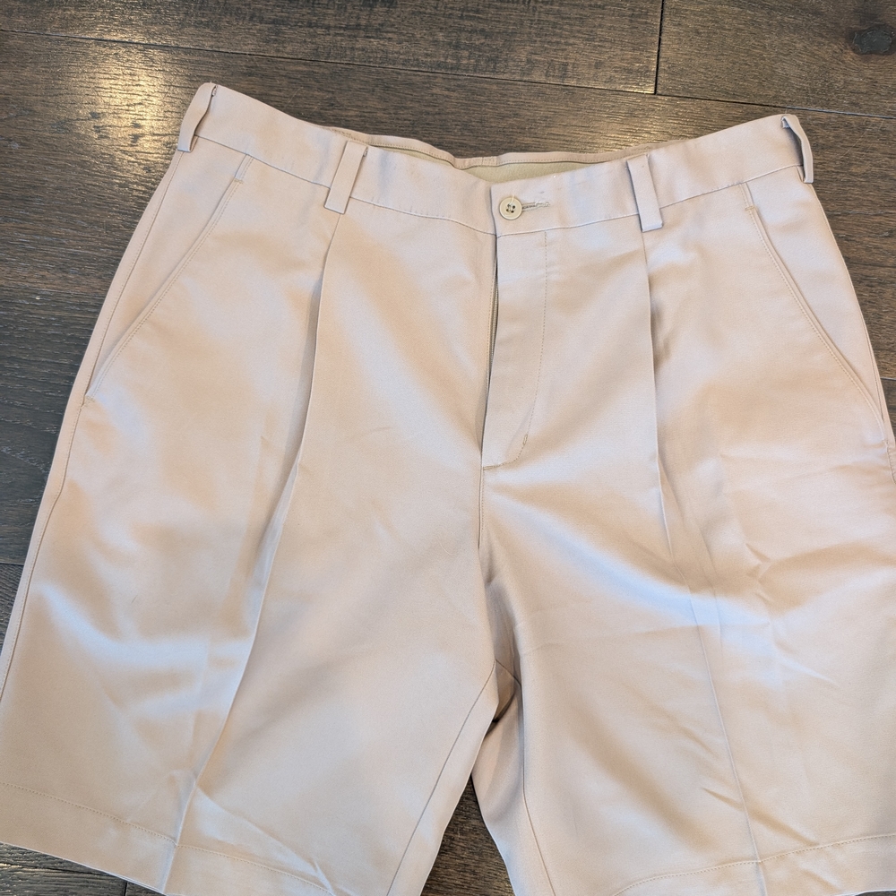 Nike Tan Flat Front Shorts Tailored Style